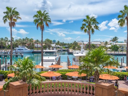 vibrant streets of nassau